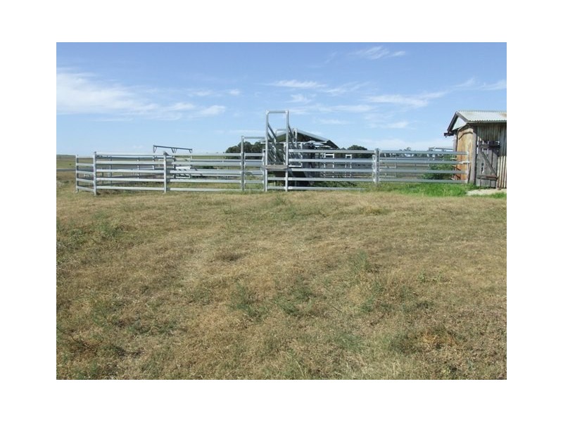 - Koorongara-Bulli Creek Rd, Millmerran QLD 4357