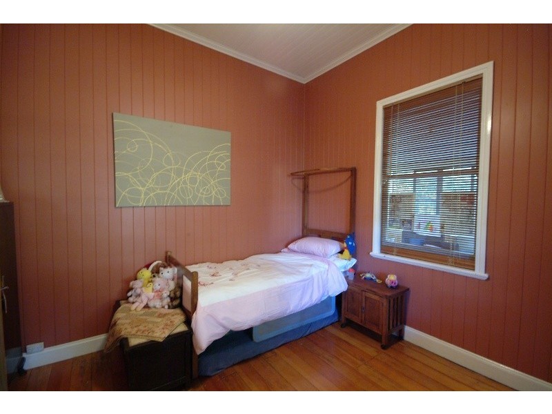 37 Cumming Street, North Toowoomba QLD 4350