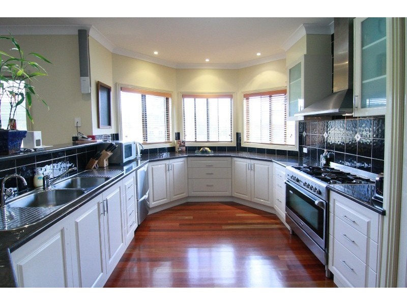 25 Pendoma Drive, Hodgson Vale QLD 4352