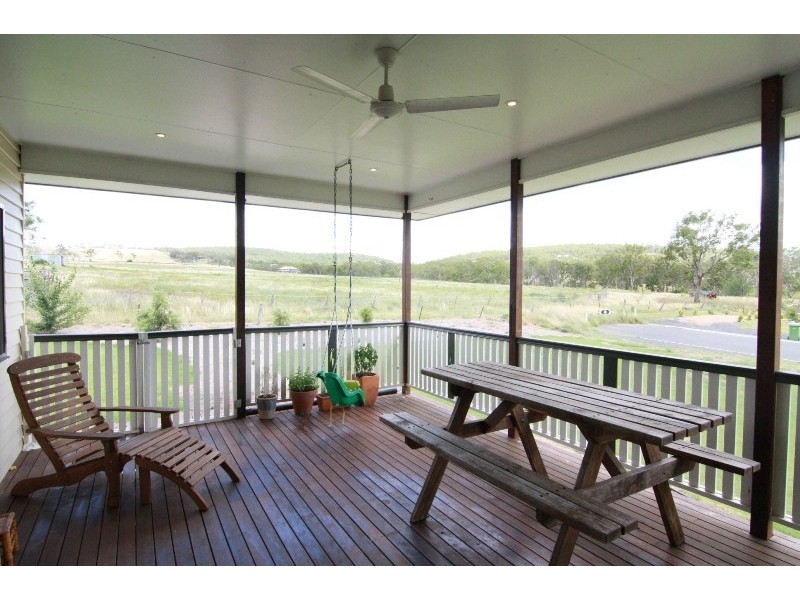 25 Pendoma Drive, Hodgson Vale QLD 4352