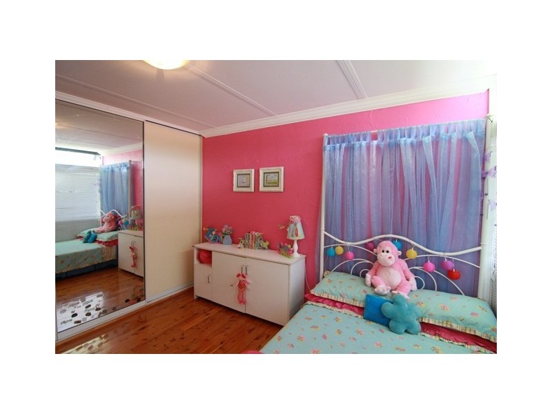 18 Hazzard Street, Centenary Heights QLD 4350