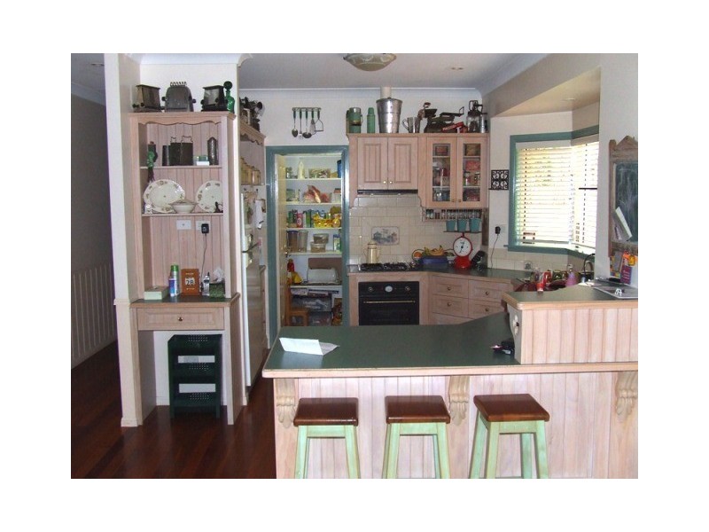 11 Graham Court, Hodgson Vale QLD 4352