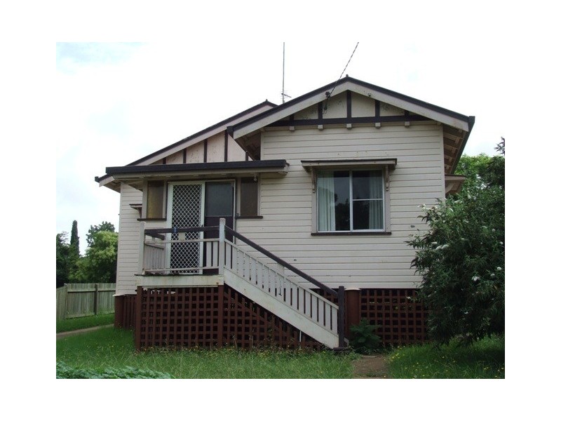 99a Bridge Street, Mount Lofty QLD 4350