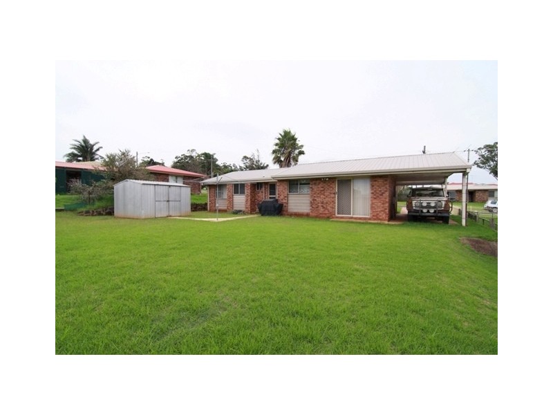 8a Traminer Drive, Wilsonton QLD 4350