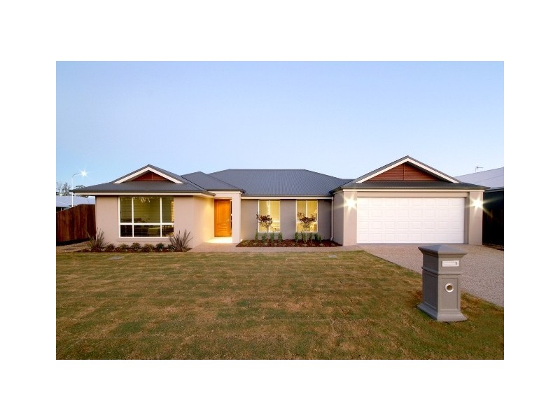 11 Beardsworth Court, Middle Ridge QLD 4350