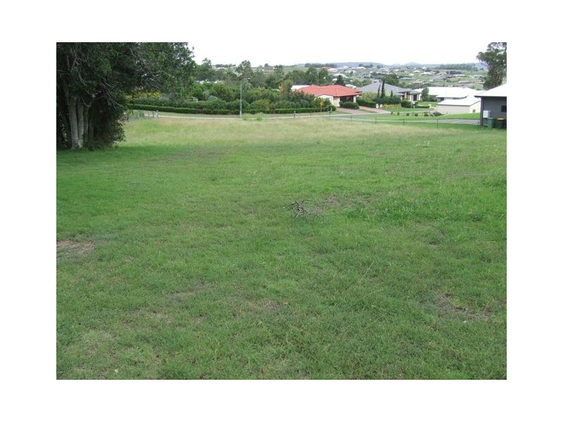 4 Volp Court, Highfields QLD 4352