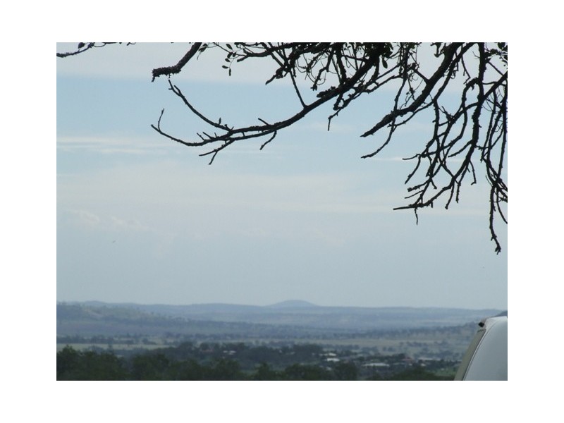 4 Volp Court, Highfields QLD 4352