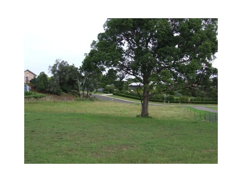 4 Volp Court, Highfields QLD 4352