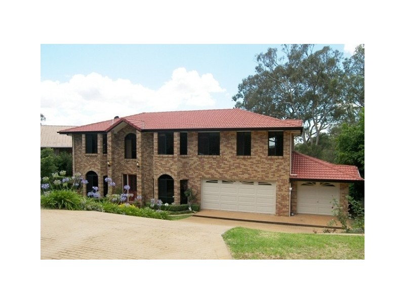 18 Robertson Crescent, Prince Henry Heights QLD 4350