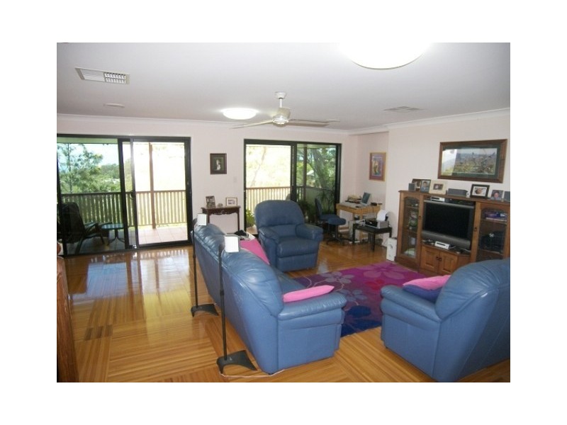 18 Robertson Crescent, Prince Henry Heights QLD 4350
