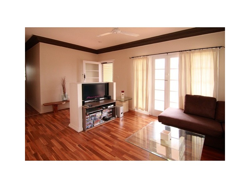 16 Llewellyn Street, Centenary Heights QLD 4350