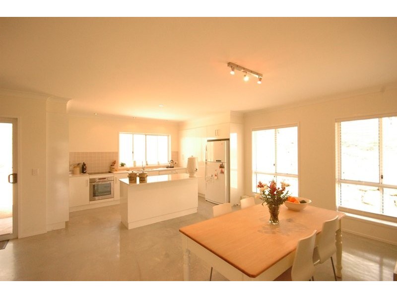 10 Rangeview Drive, Top Camp QLD 4350