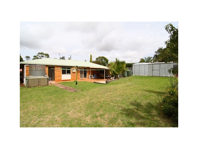 39 Seppelt Street, Wilsonton QLD 4350
