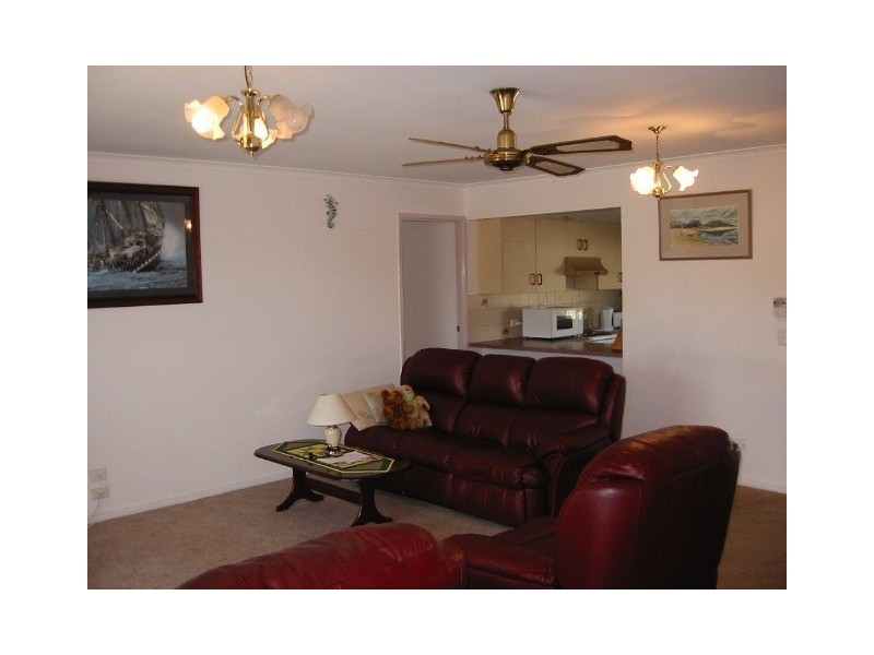 4/301 Bridge Street, Newtown QLD 4350