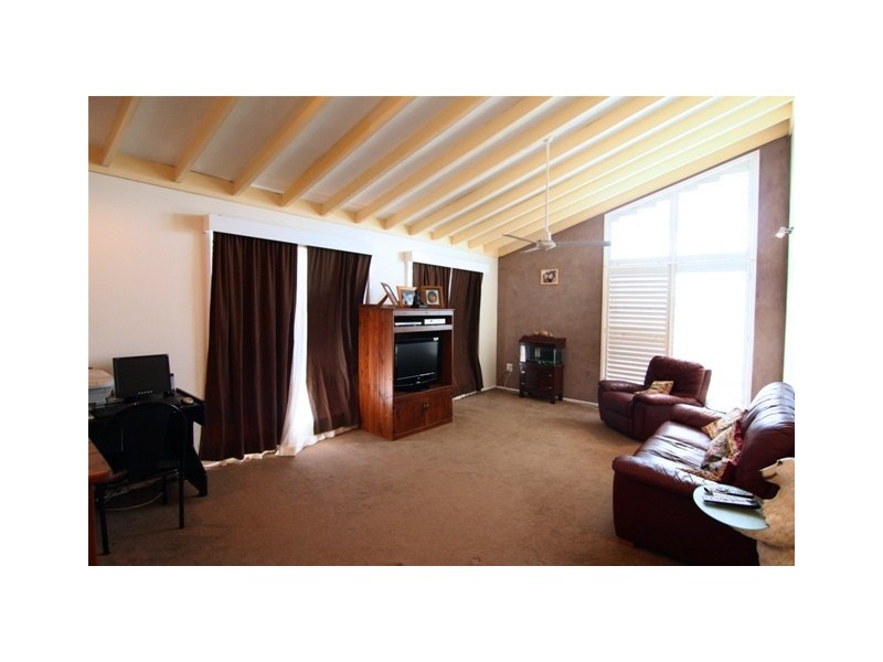 1 Mottram Court, Wilsonton QLD 4350