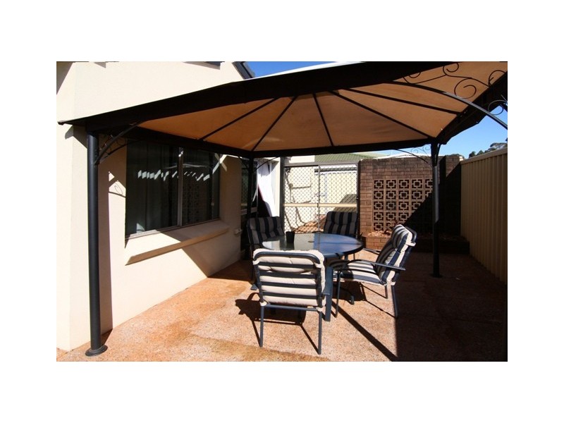 1 Mottram Court, Wilsonton QLD 4350