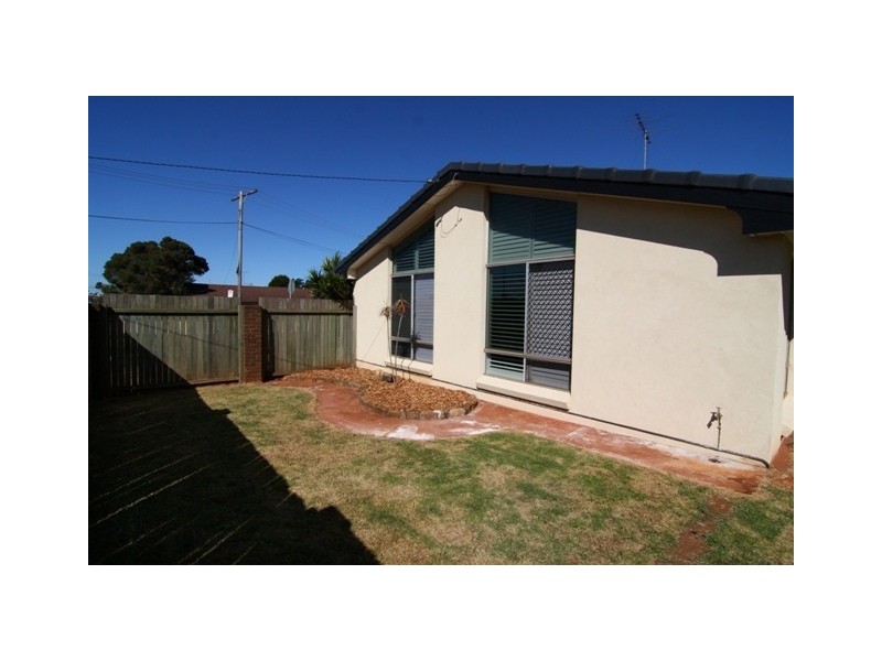 1 Mottram Court, Wilsonton QLD 4350