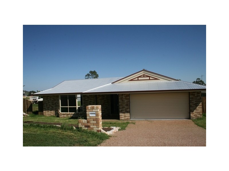 3 Camden Court, Oakey QLD 4401