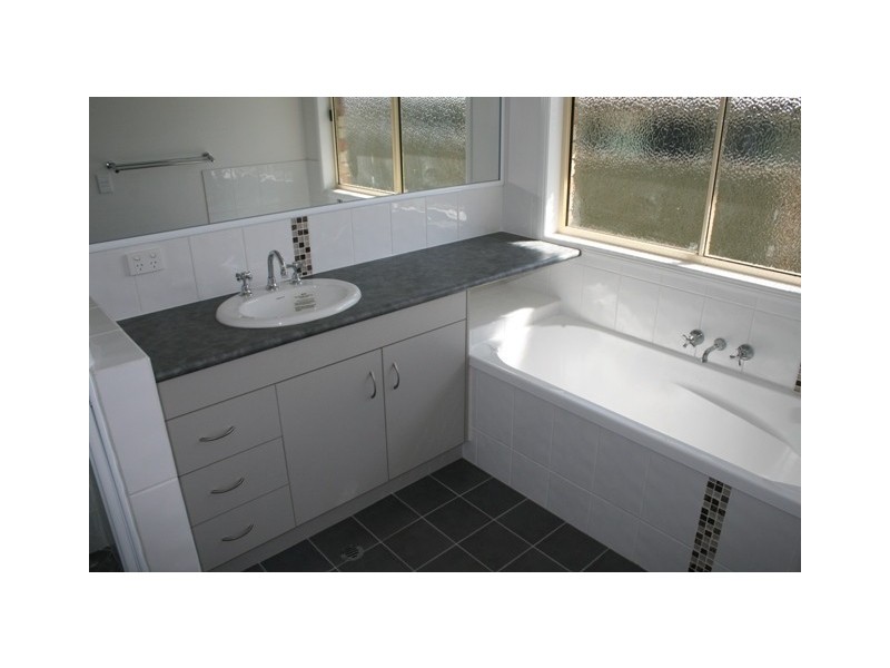 3 Camden Court, Oakey QLD 4401