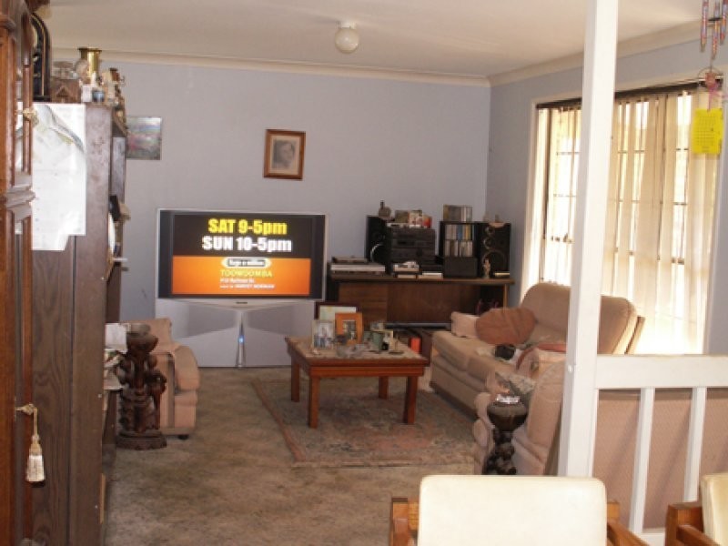 105 Koreelah Street, Upper Lockyer QLD 4352