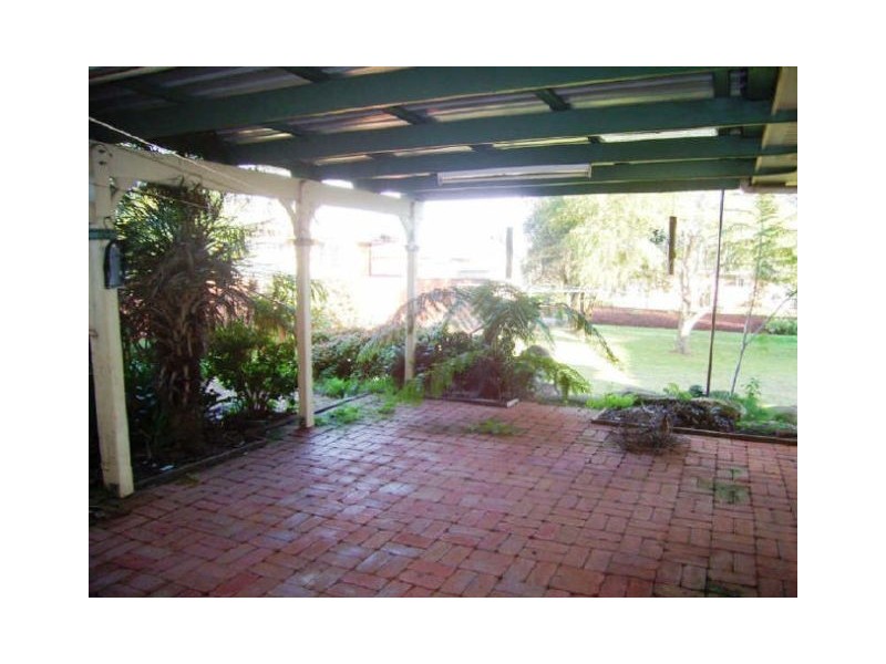 4 Stella Court, Wilsonton QLD 4350