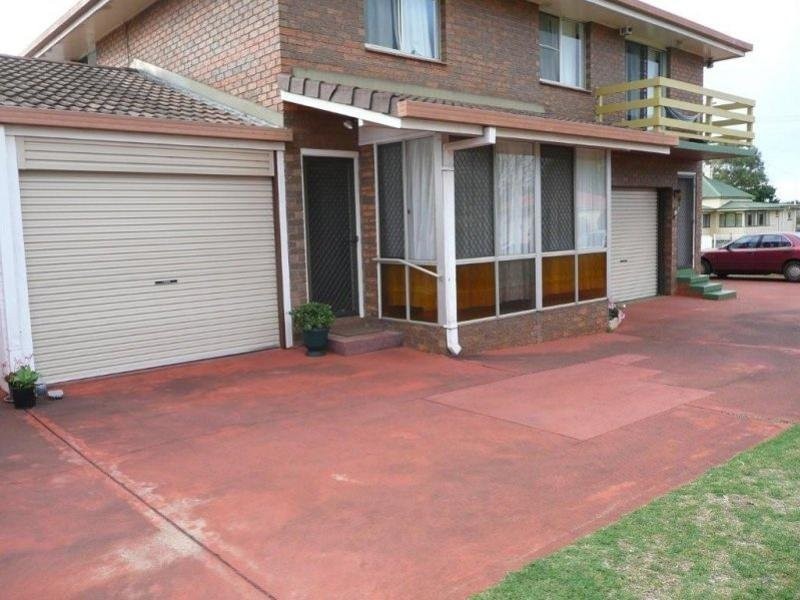 1/22 Wallace Street, Newtown QLD 4350