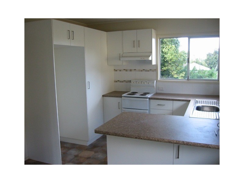 4 Hillside Street, Newtown QLD 4350