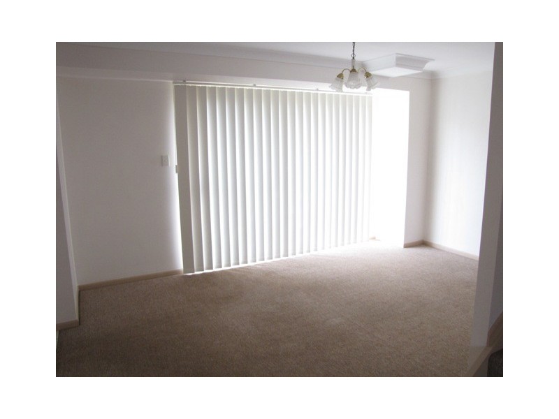 2/8 Cortess Street, Kearneys Spring QLD 4350