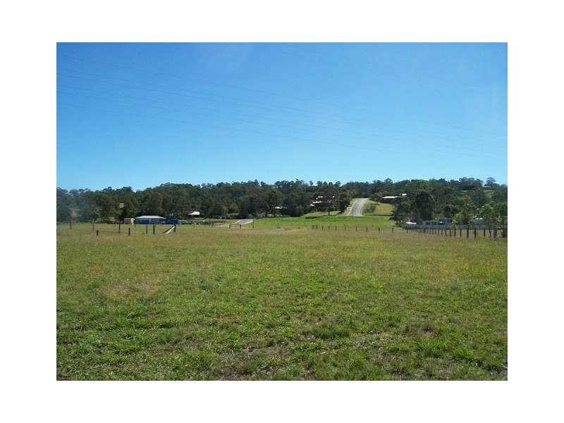 12 Baxwill Court, Top Camp QLD 4350