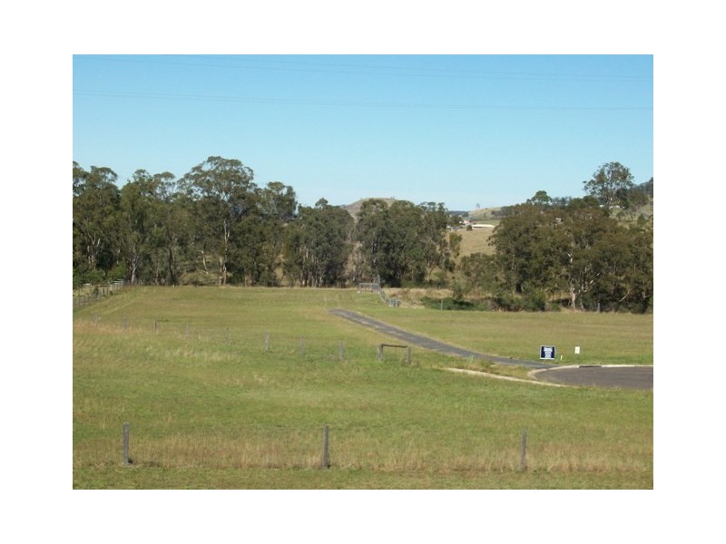 12 Baxwill Court, Top Camp QLD 4350