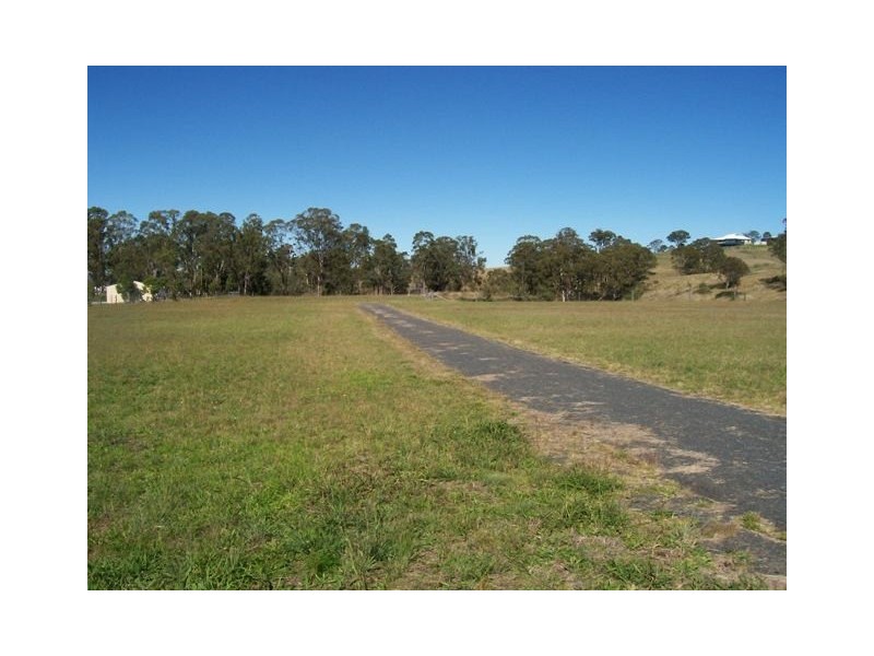 12 Baxwill Court, Top Camp QLD 4350