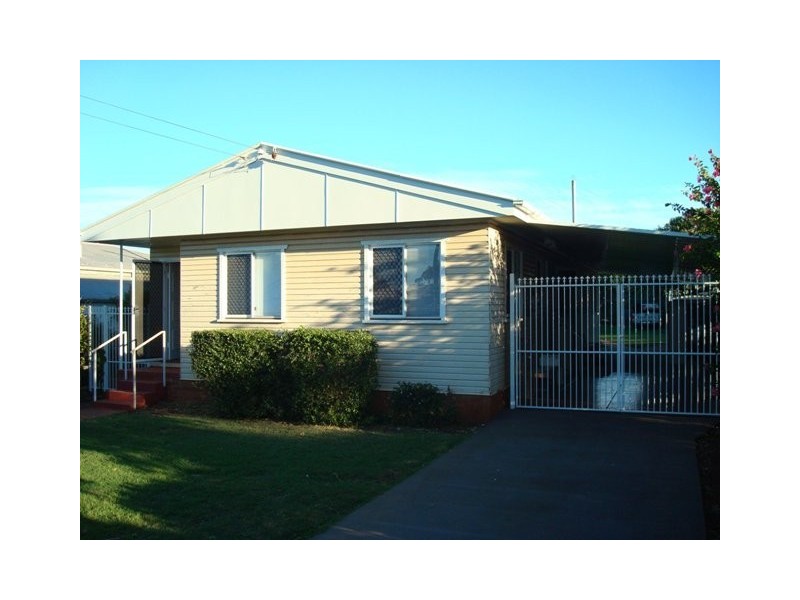 30b Buckland Street, Harristown QLD 4350