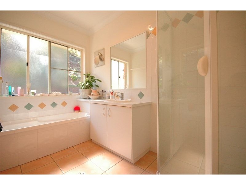 7 Graham Court, Hodgson Vale QLD 4352