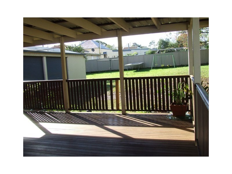 115 Bridge Street, Mount Lofty QLD 4350