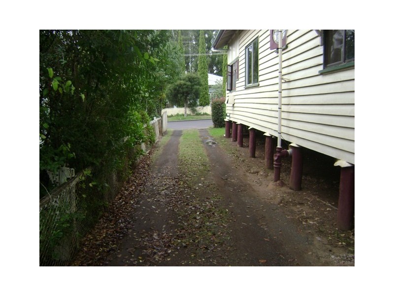 222 Long Street, South Toowoomba QLD 4350