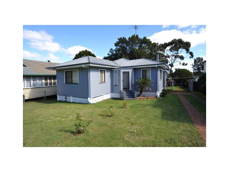 95 Ruthven Street, Toowoomba QLD 4350