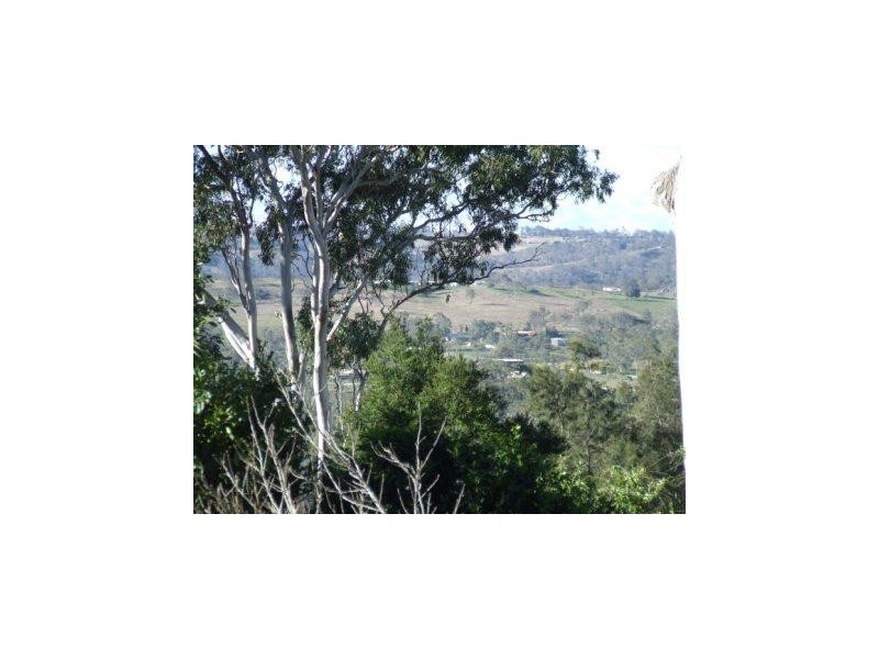 4 Cotswold Close, Cotswold Hills QLD 4350