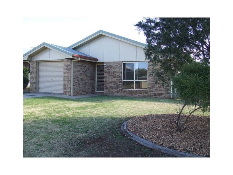3 Gerbera Court, Middle Ridge QLD 4350