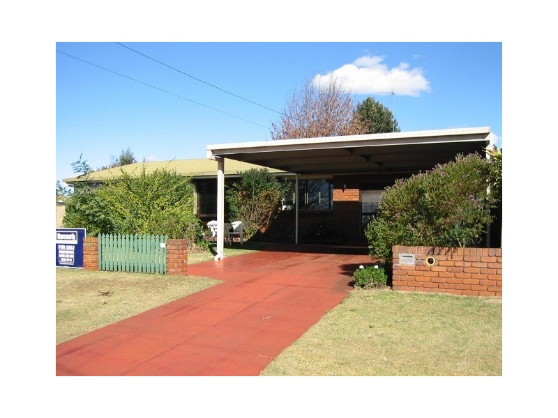 2 Jimbour Drive, Newtown QLD 4350