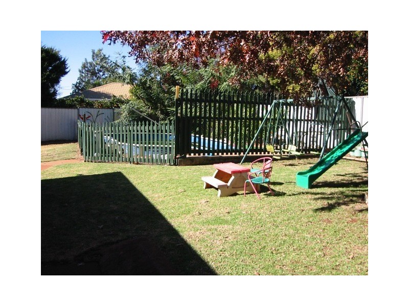 2 Jimbour Drive, Newtown QLD 4350