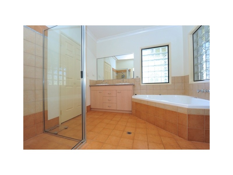 29 Diosma Drive, Highfields QLD 4352