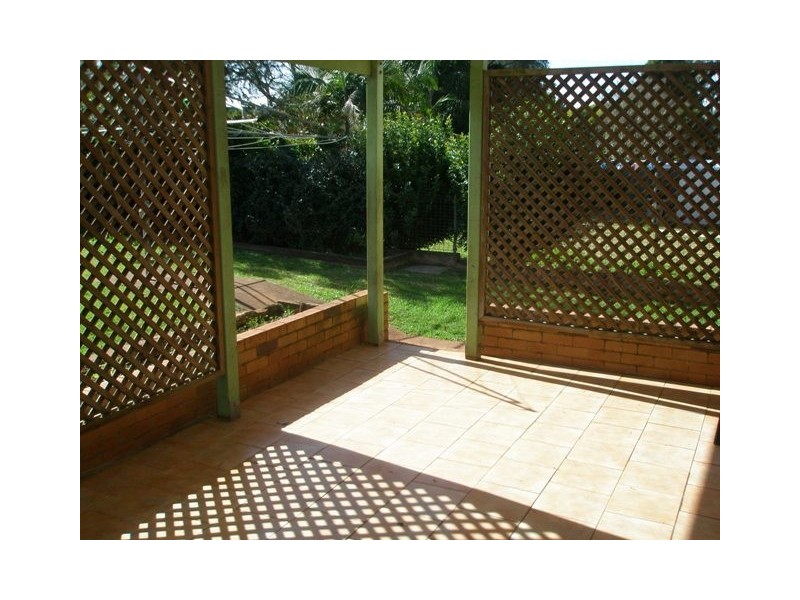 39 Debra Street, Centenary Heights QLD 4350