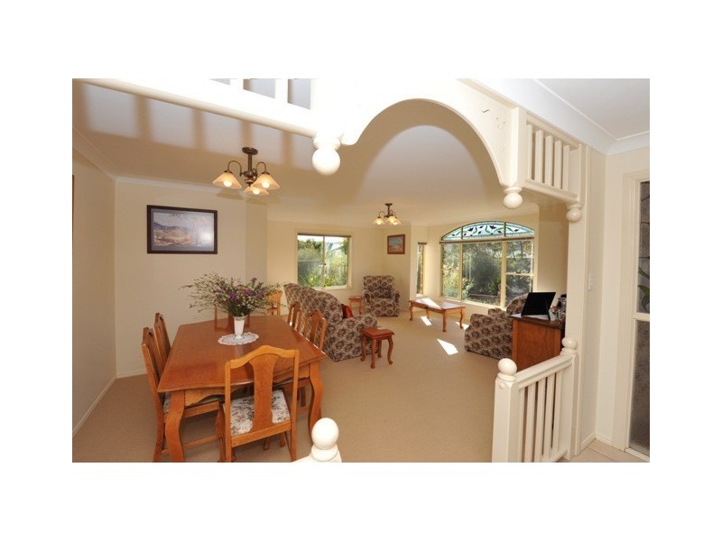 6 Derry Place, Hodgson Vale QLD 4352