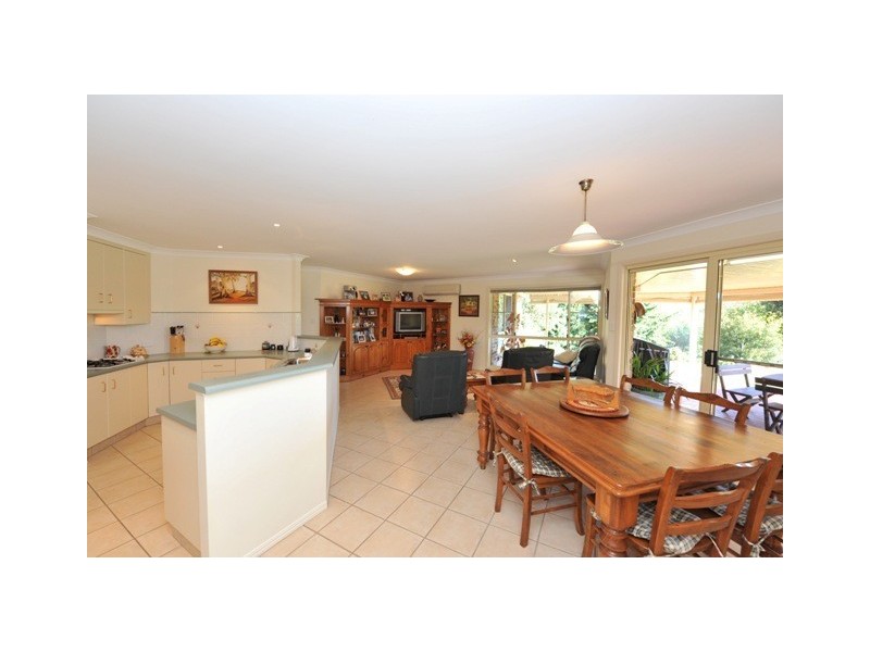 6 Derry Place, Hodgson Vale QLD 4352