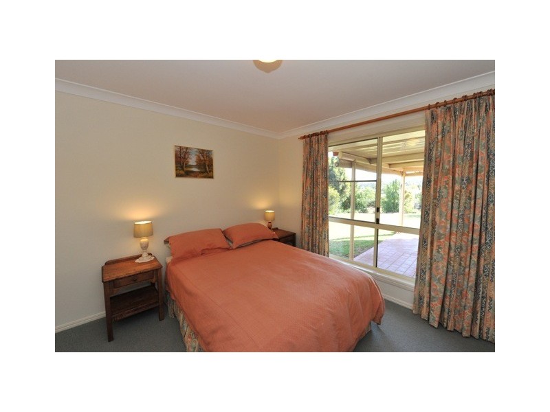 6 Derry Place, Hodgson Vale QLD 4352