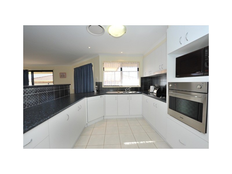 18 Sinclair Street, Wyreema QLD 4352