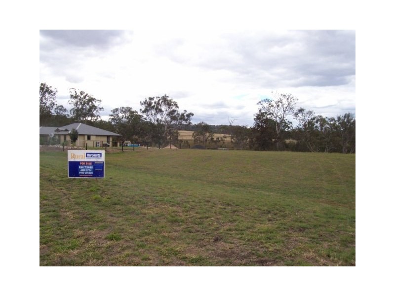 26 Pendoma Drive, Hodgson Vale QLD 4352