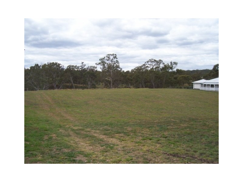 26 Pendoma Drive, Hodgson Vale QLD 4352