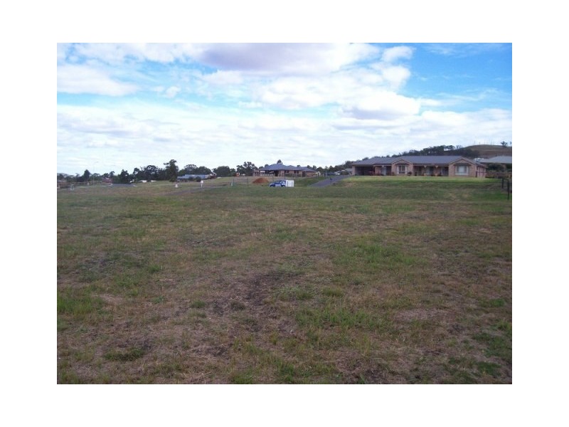 26 Pendoma Drive, Hodgson Vale QLD 4352