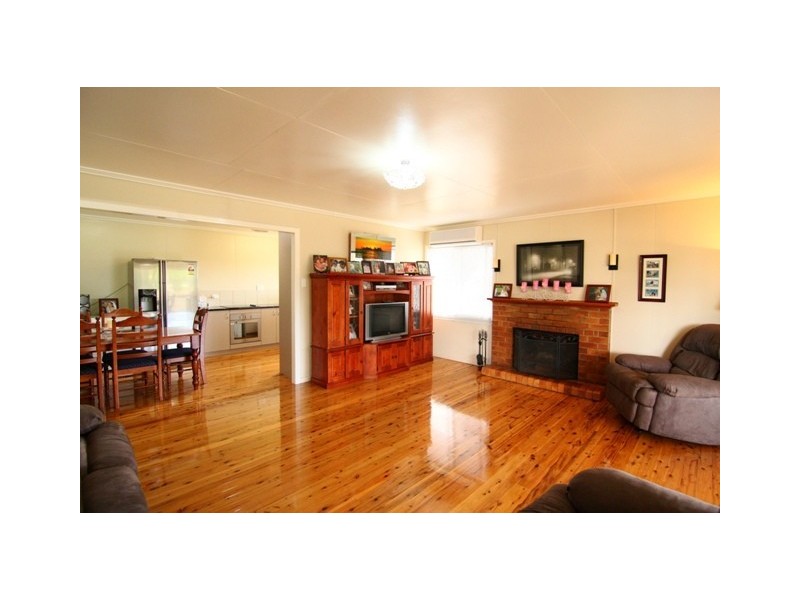 13 Talbot Street, Harristown QLD 4350